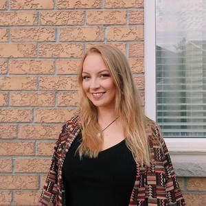 Meet your Posher, Lidia